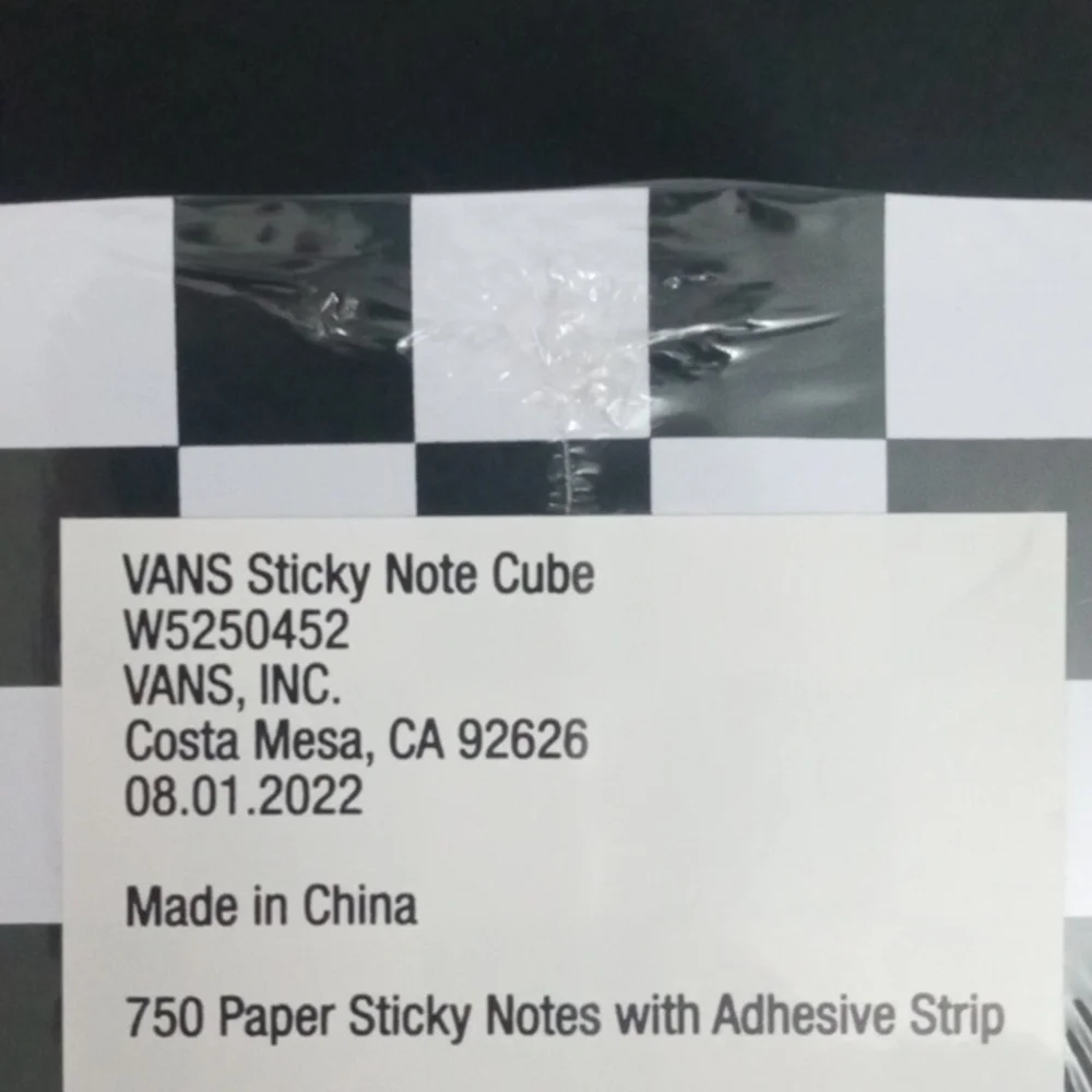 VANS 3 Piece Bundle, Dog Bowl, Faux Leather Coasters (2) & Sticky Post It Notes - Picture 8 of 8